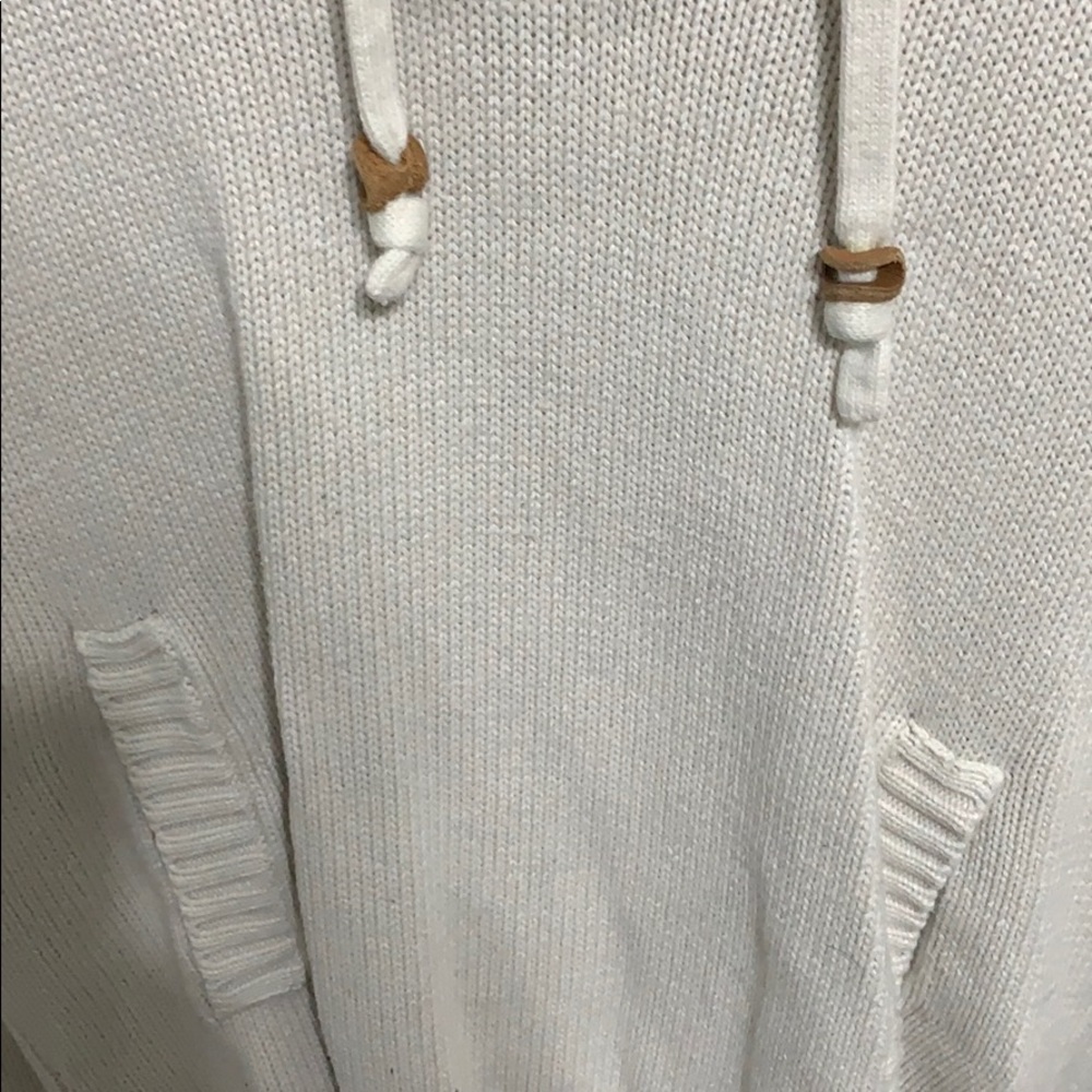Sweater - Picture 4 of 5